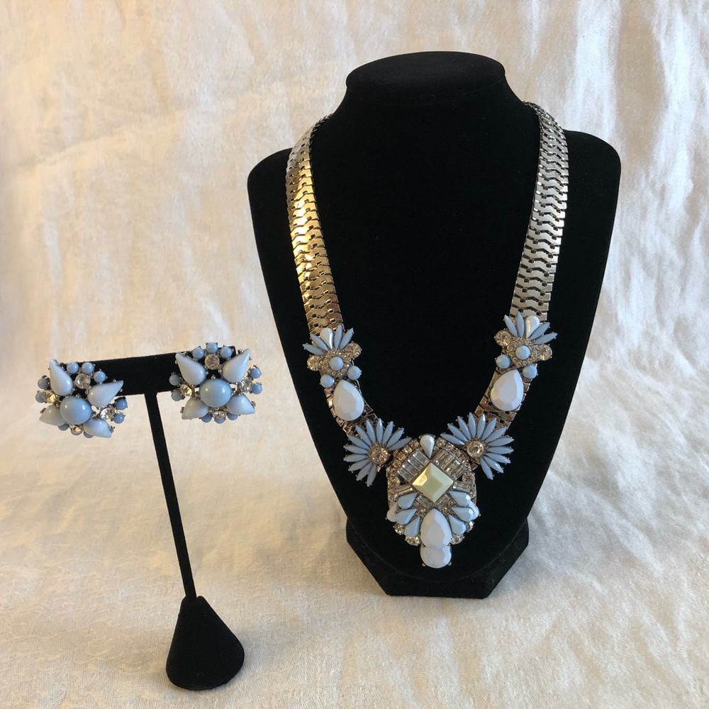 Aldo statement necklace set